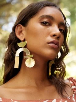 Geo Earrings - Gold Plated -Diarrablu geo earrings gold plated 637596