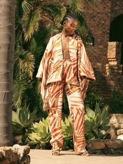 Reversible Amy Ben Poncho - Zena Cream -Diarrablu reversible amy ben poncho zena cream 906850