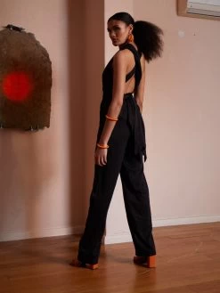 Sustainable UMY Jumpsuit - Solid Noir -Diarrablu sustainable umy jumpsuit solid noir 285616